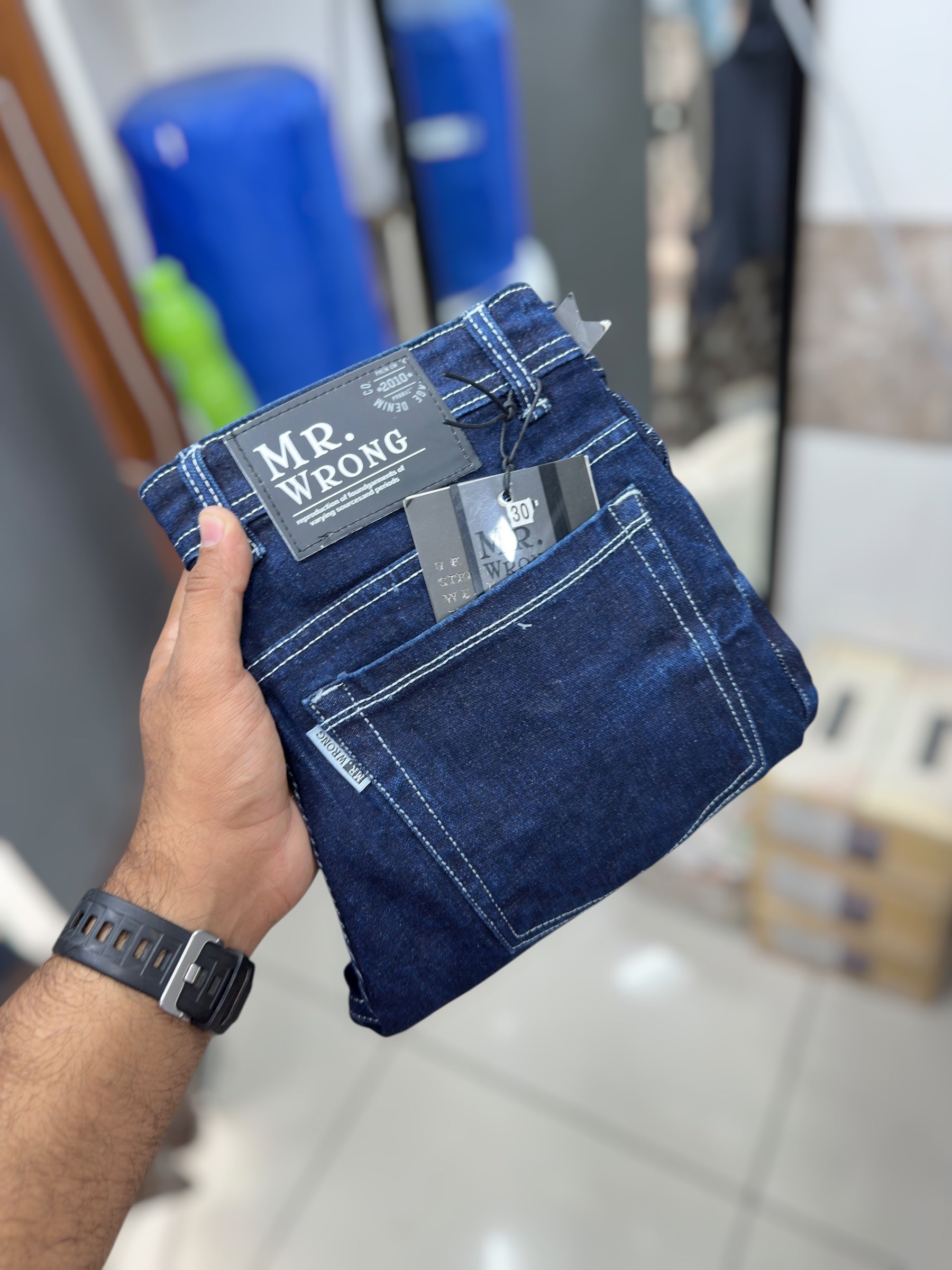 Damage jeans