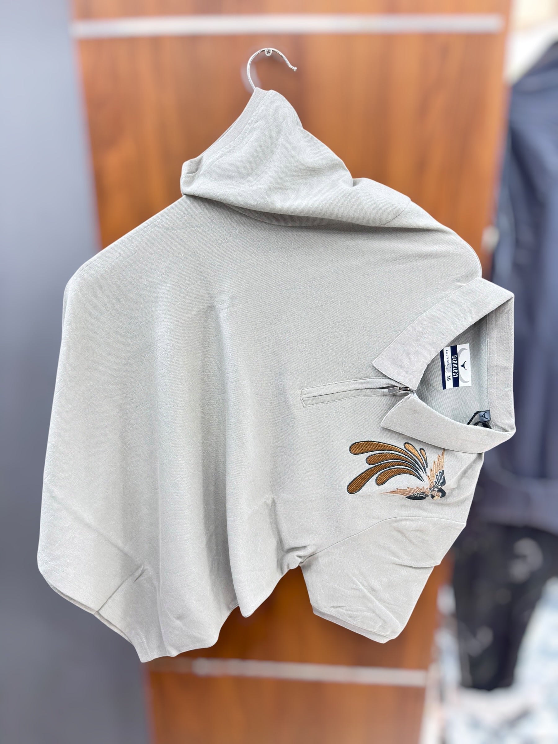 Half sleeve caller T-shirt embroidery