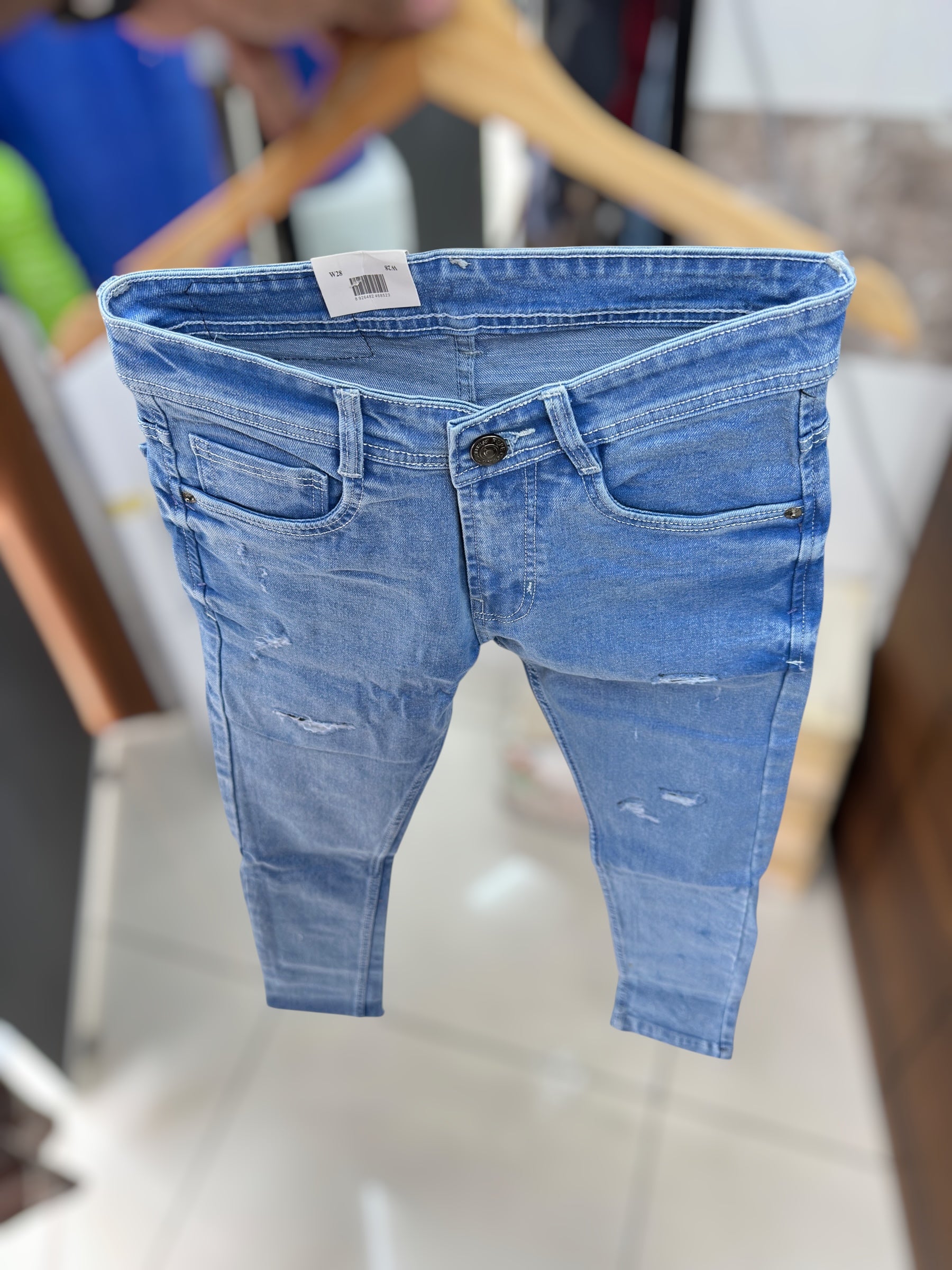 Damage jeans