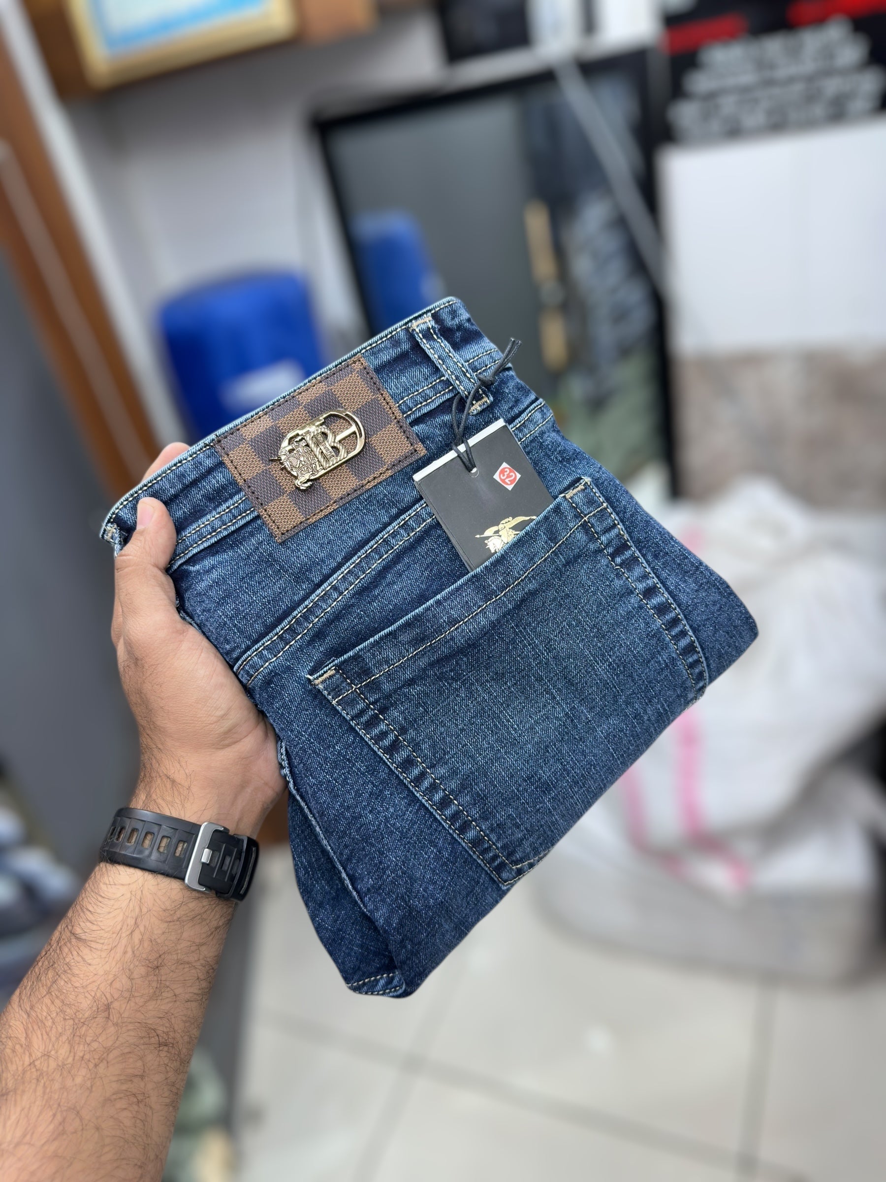 Damage Jeans