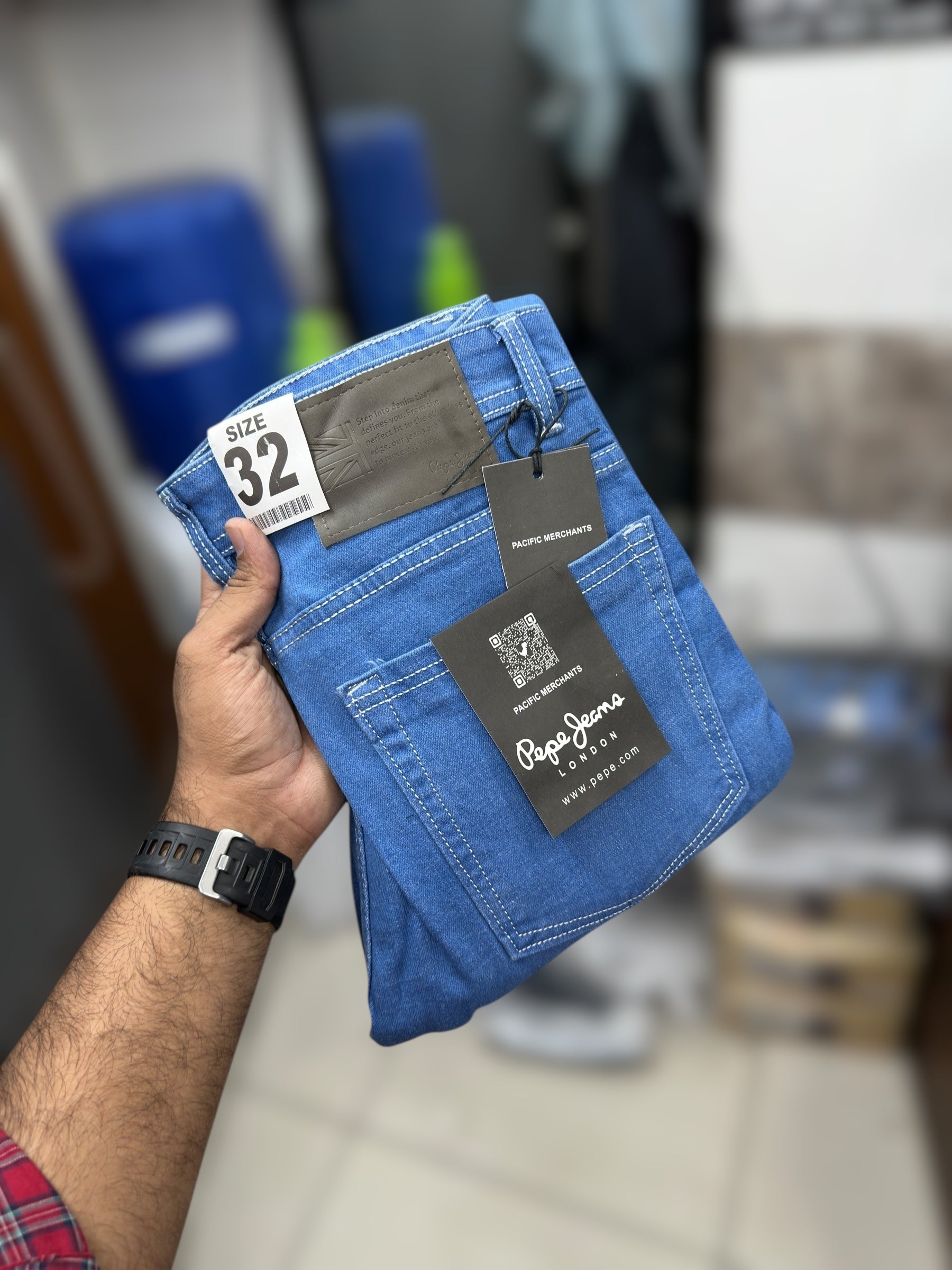 Damage jeans