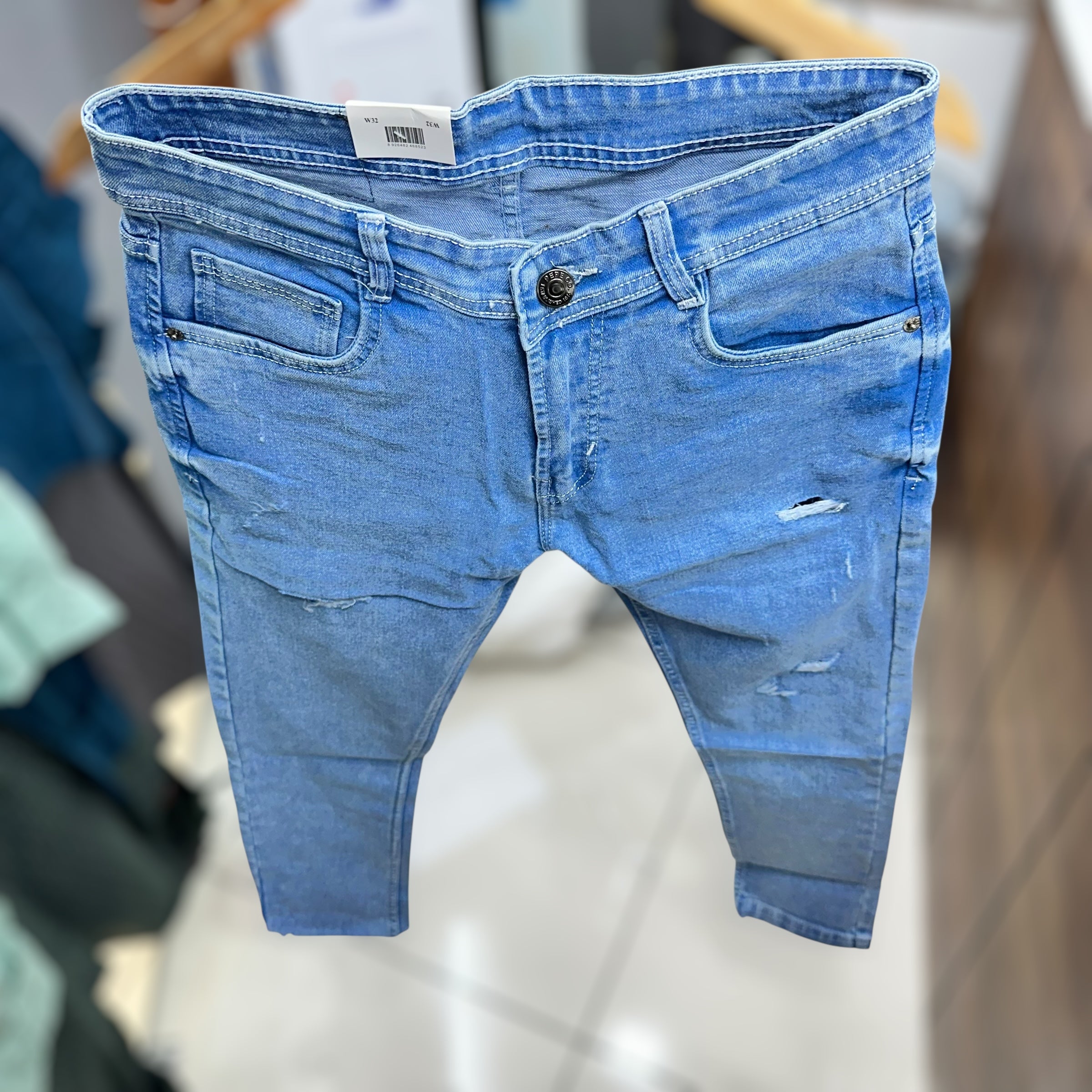 Damage jeans