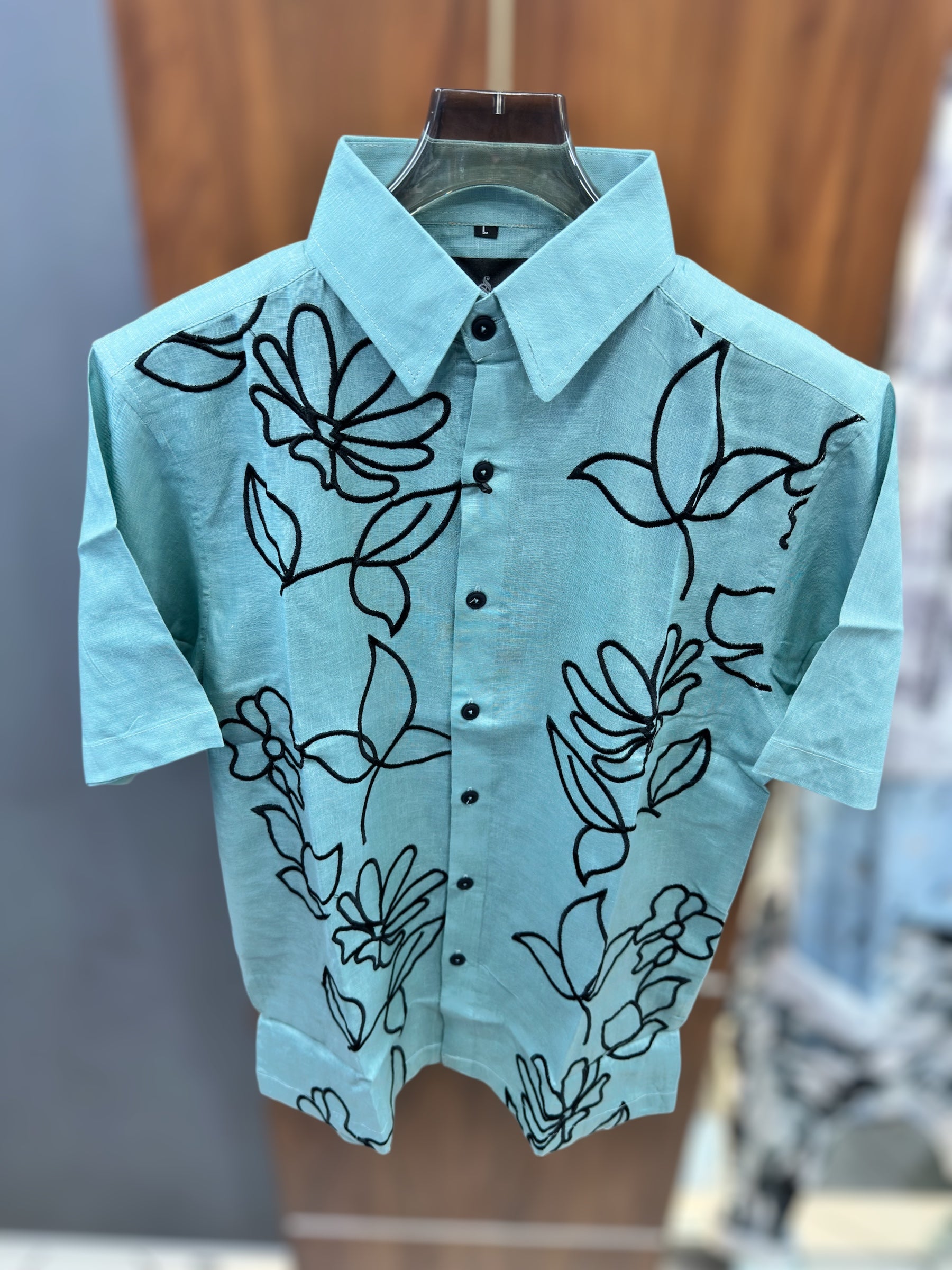 Half sleeve embroidery shirt