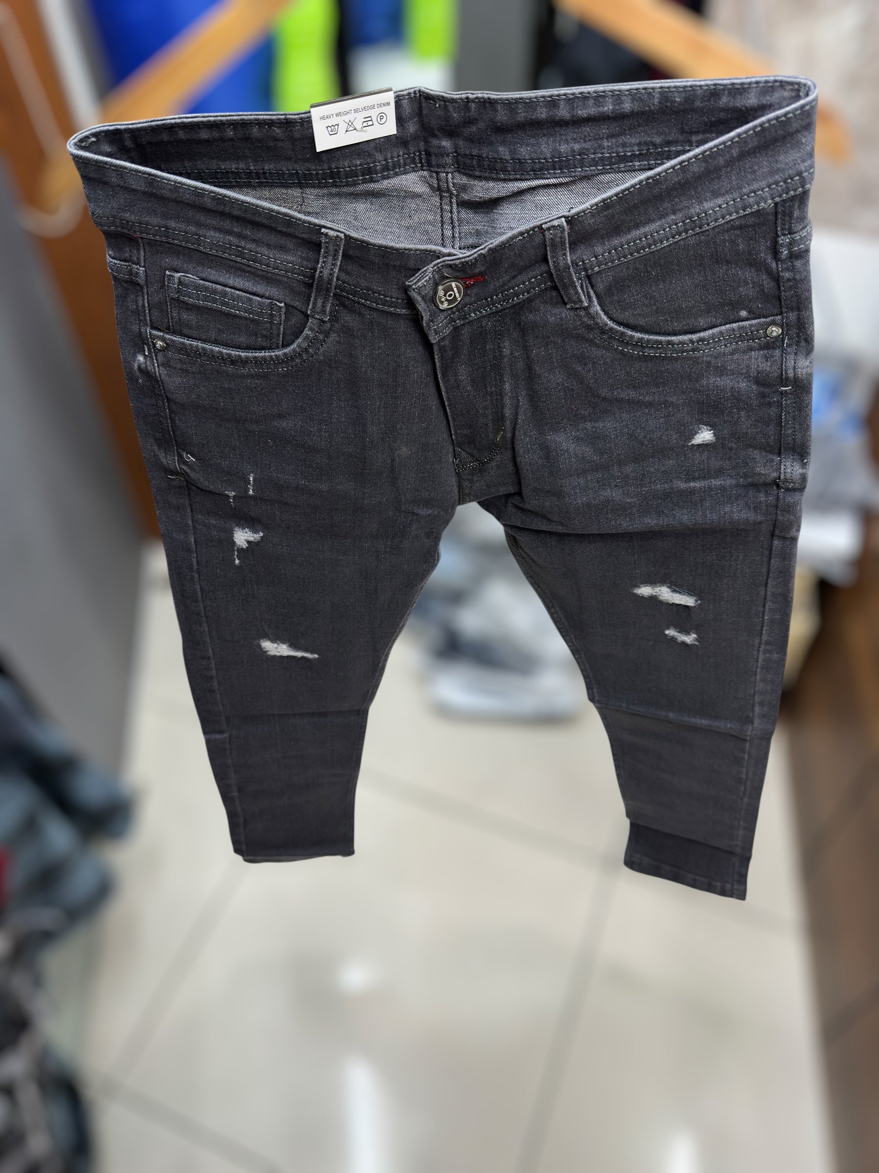 Damage jeans