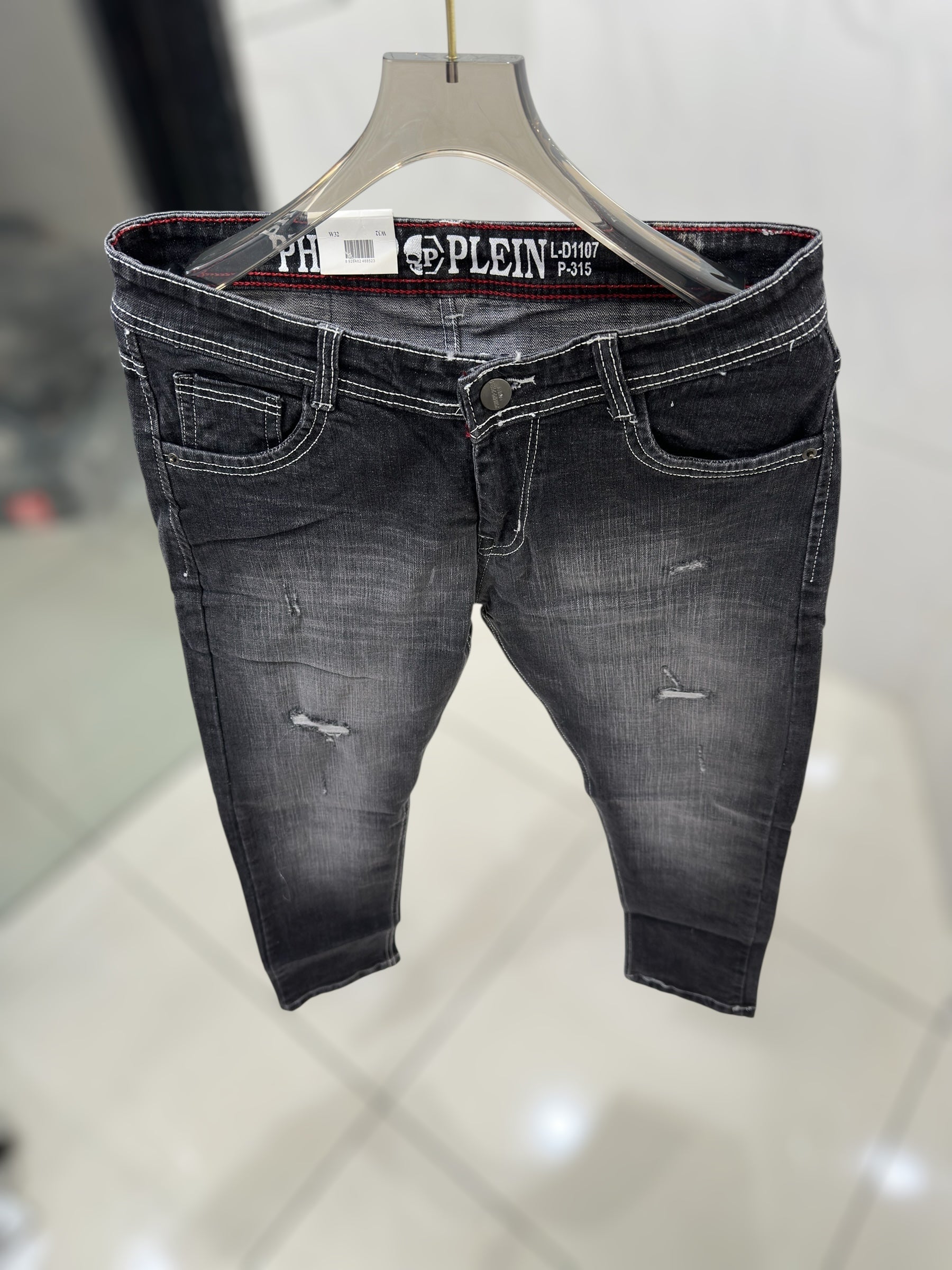 Damage jeans