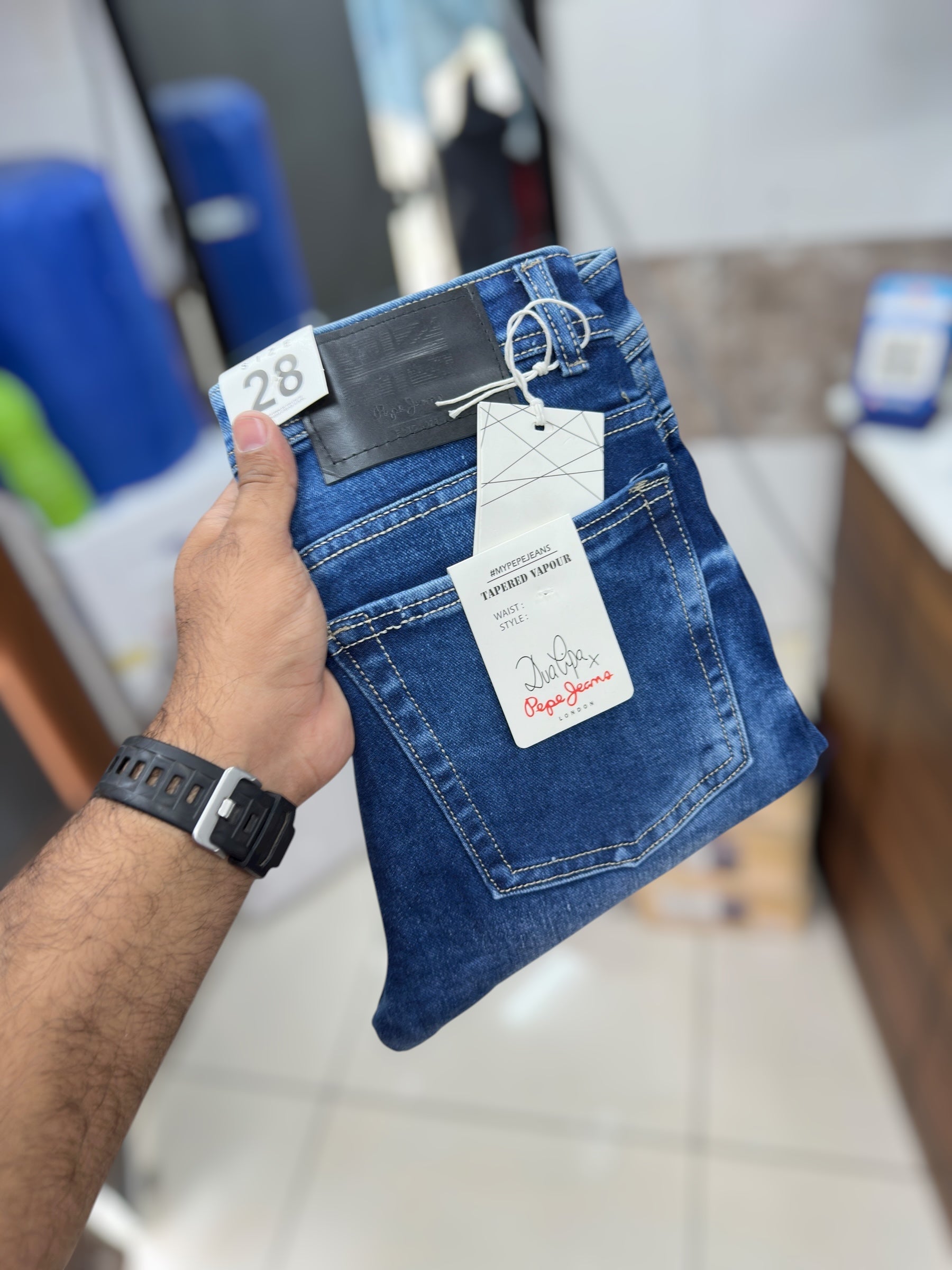 Damage jeans