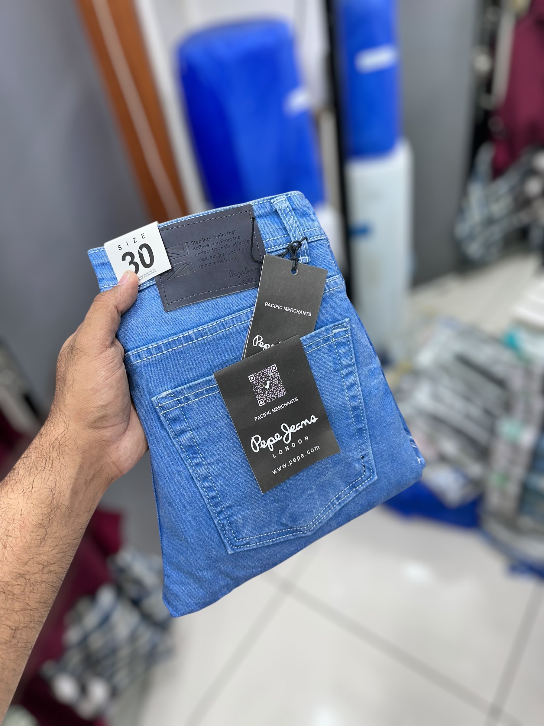 Damage jeans