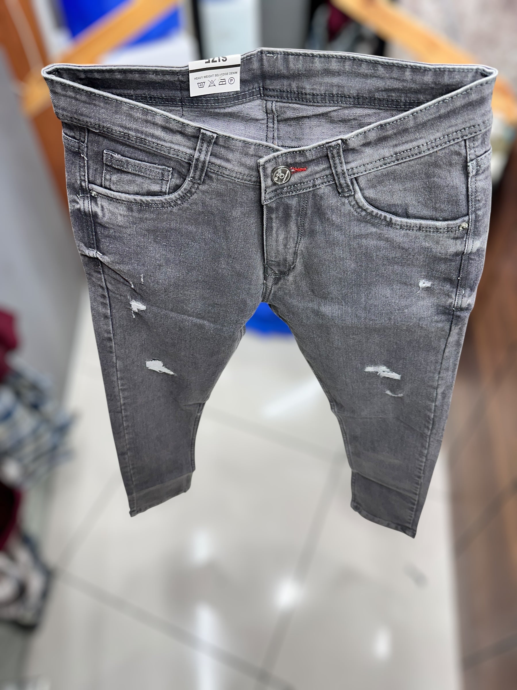 Damage jeans