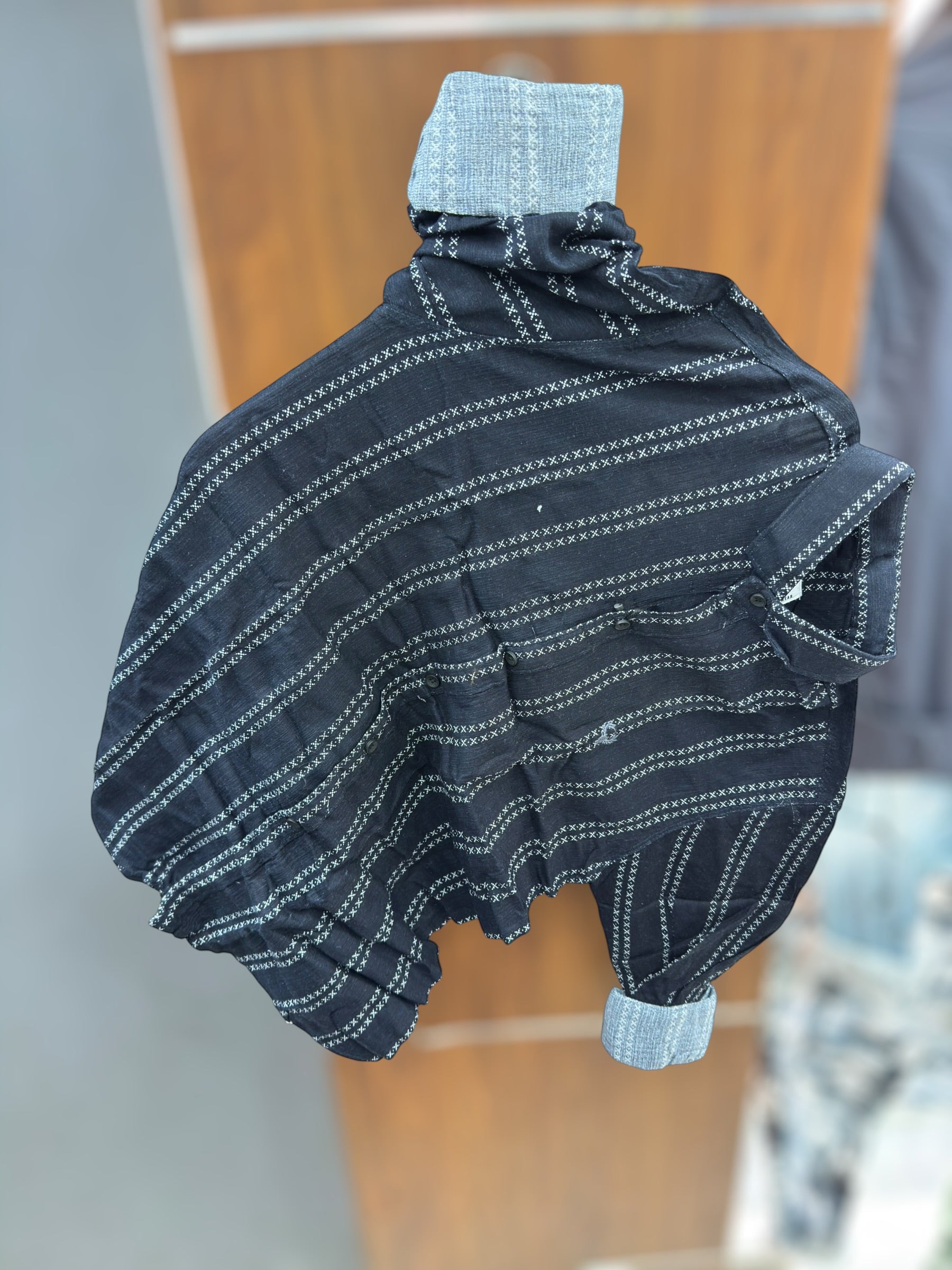 Line shirt