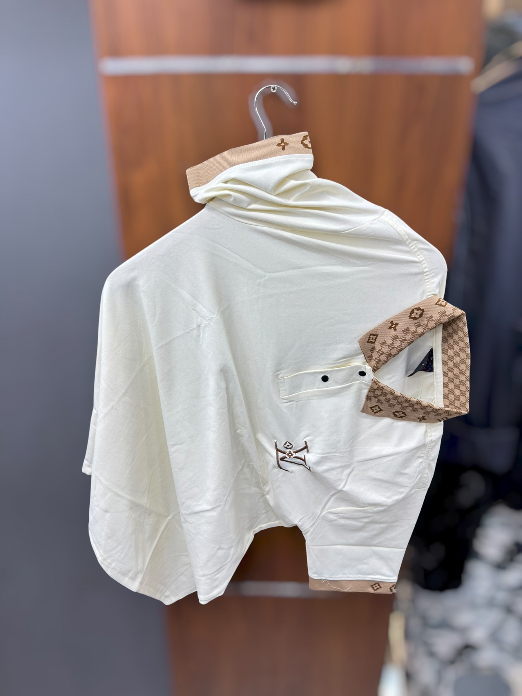 Half sleeve caller T-shirt off white