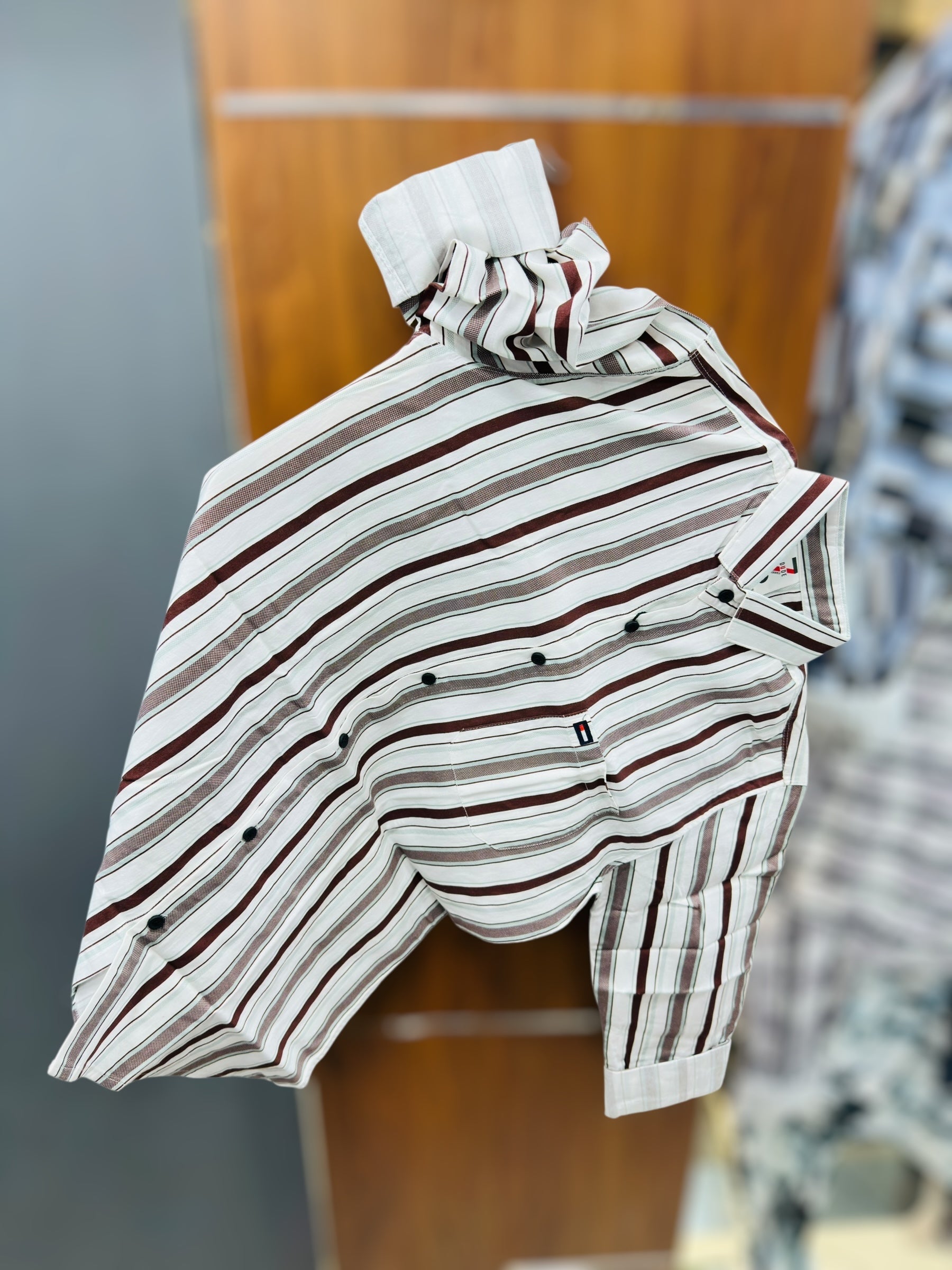 Line shirt