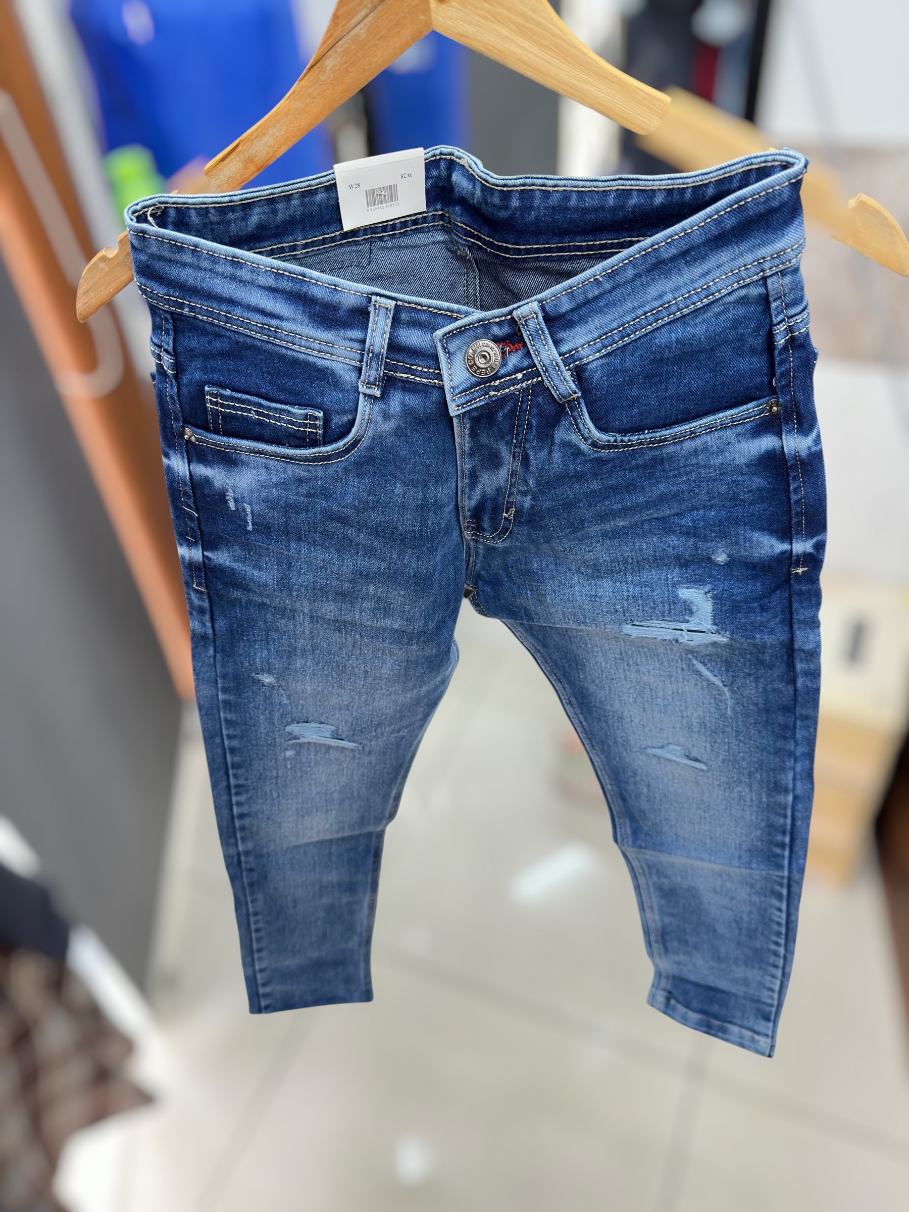 Damage jeans