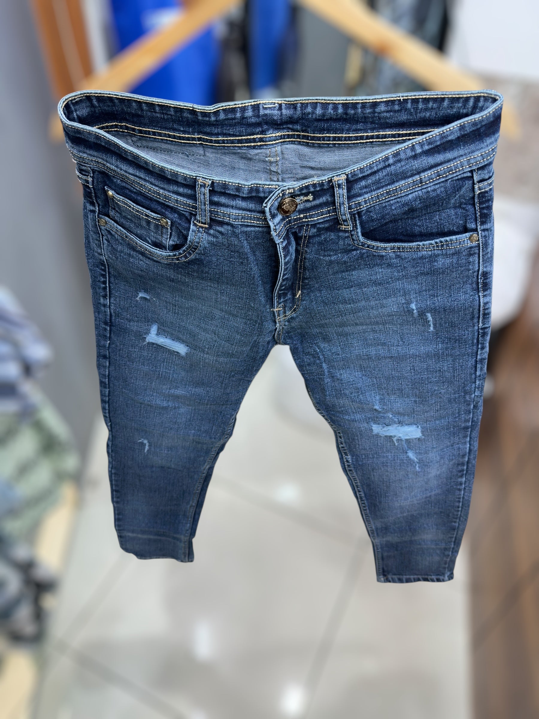 Damage Jeans
