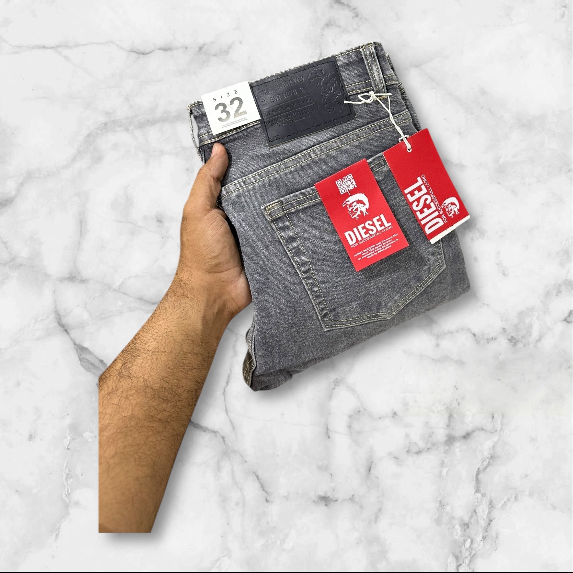 Damage jeans