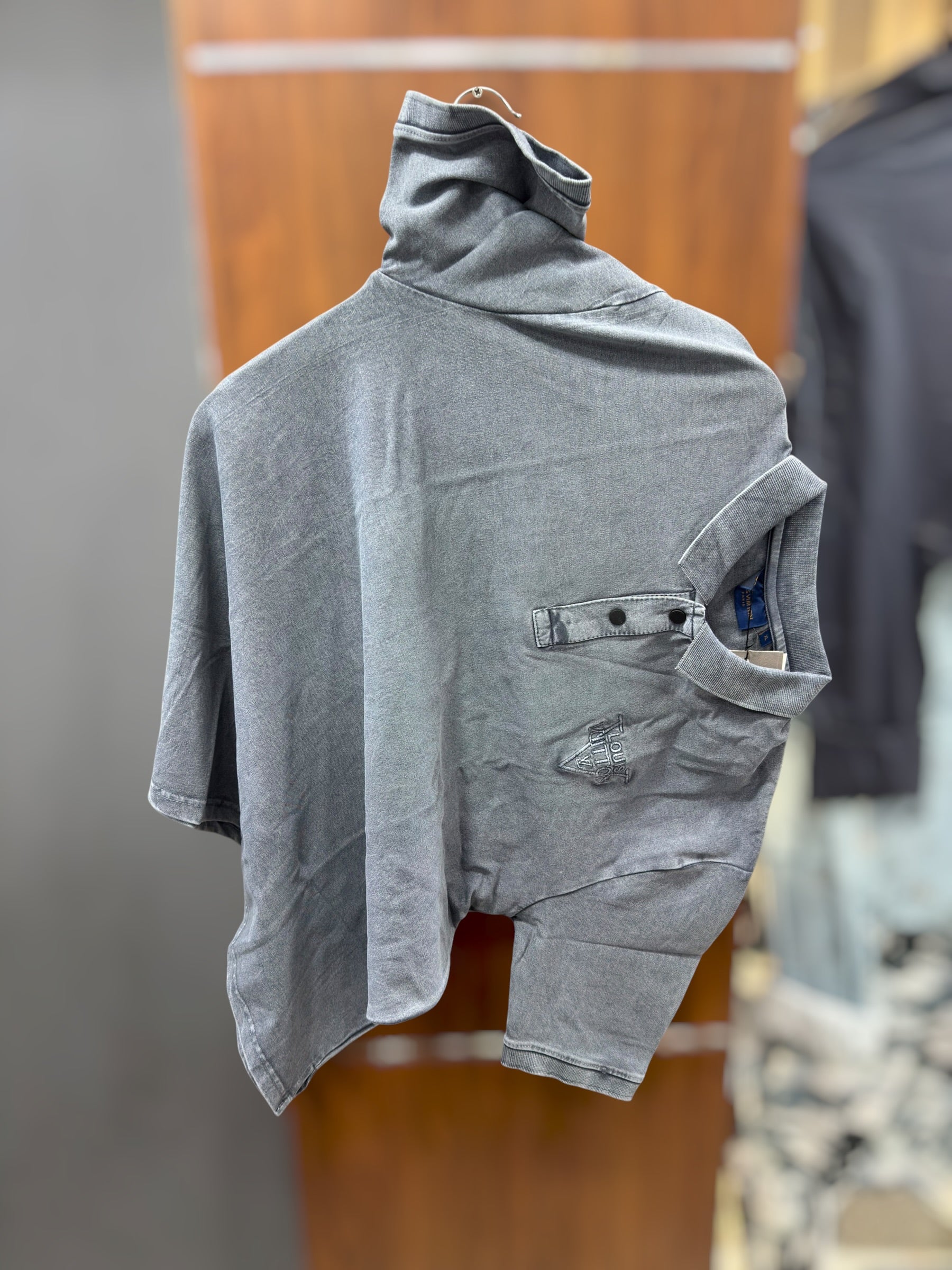 Hlaf sellve T-shirt