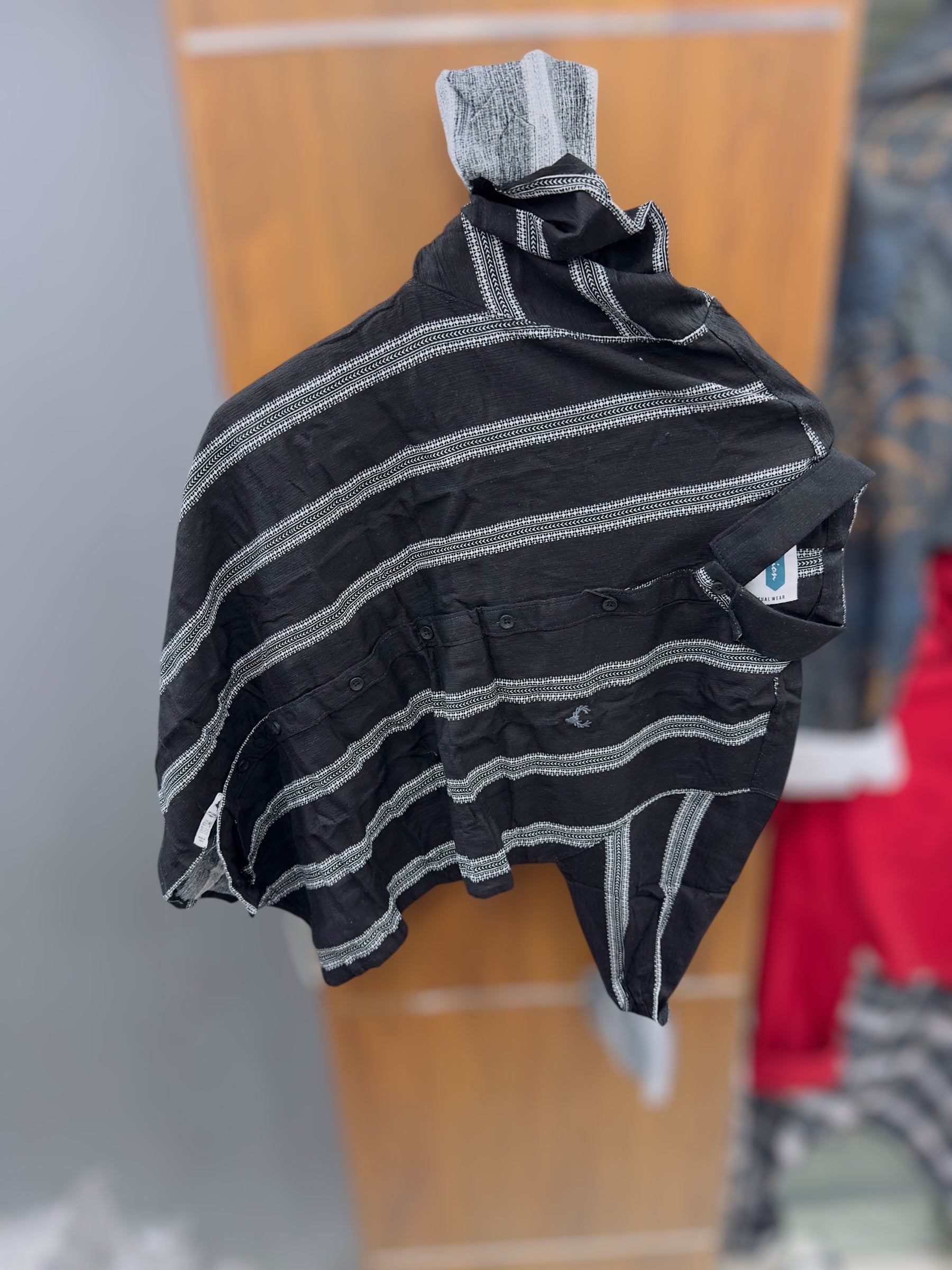 Line shirt