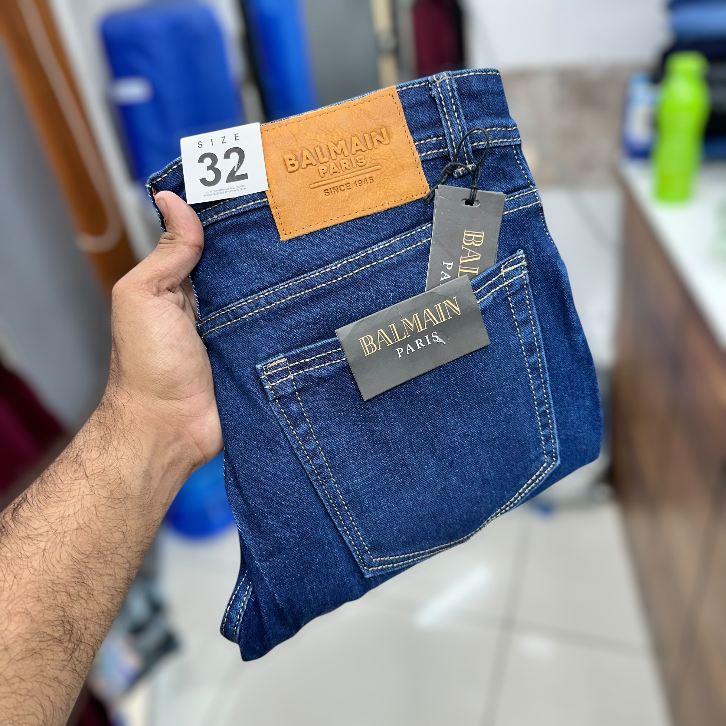 Damage jeans