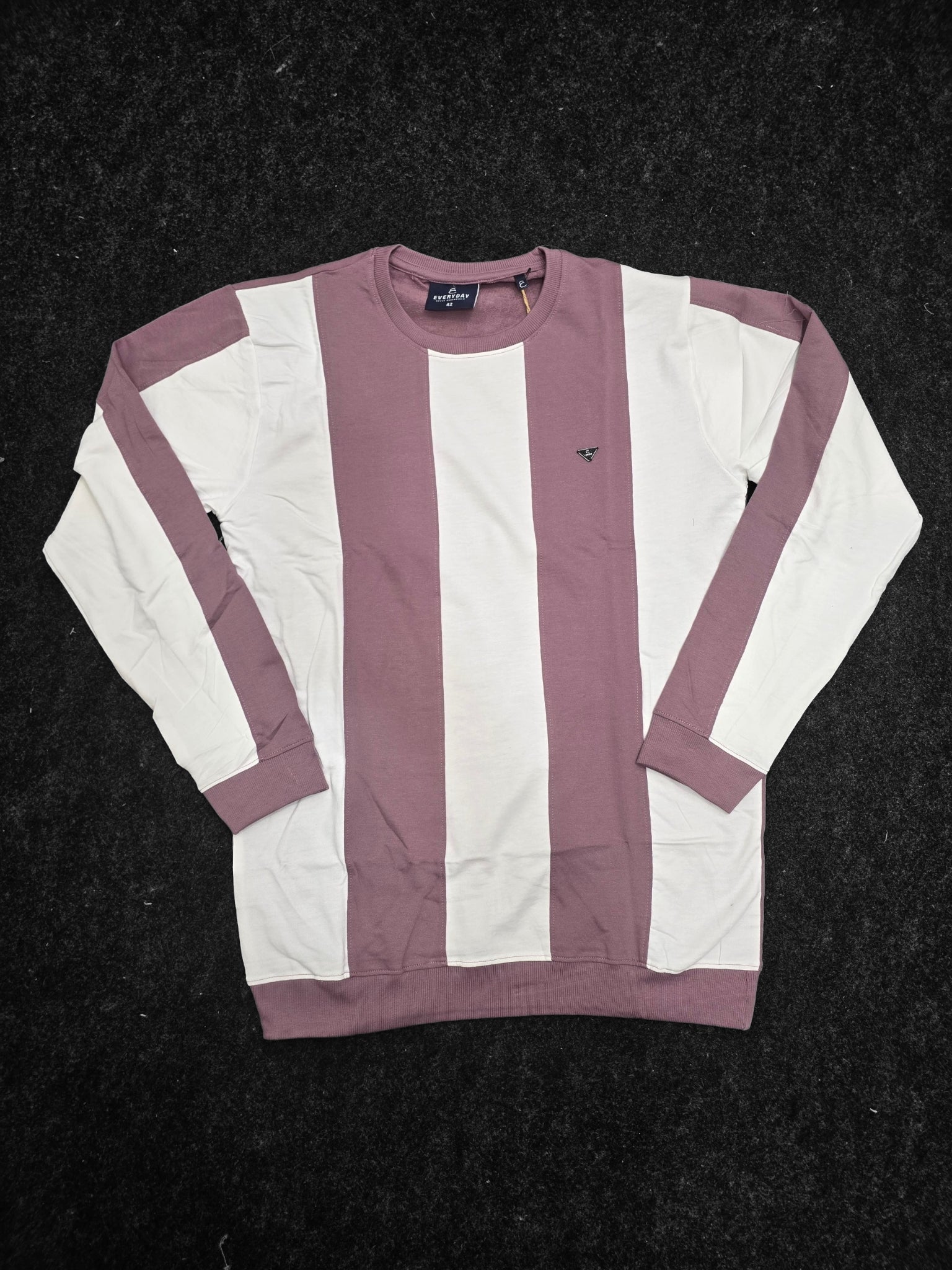 Full sellve T-shirt