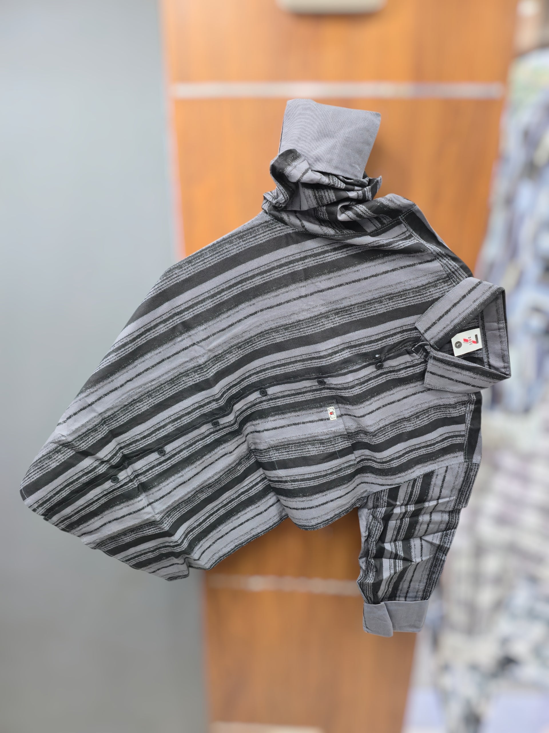 Line shirt